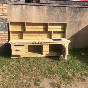 mud kitchen 2